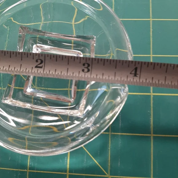 SET OF 3 GLASS ASHTRAYS - Picture 9 of 9